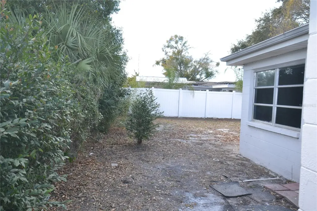 1351 Whitehall Lane Holiday FL 34691