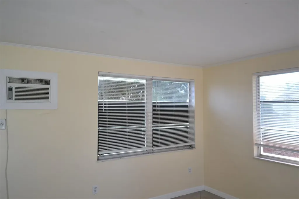 1351 Whitehall Lane Holiday FL 34691