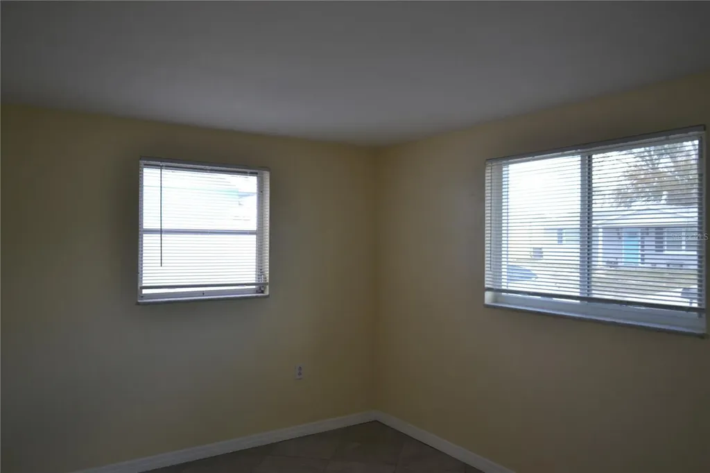 1351 Whitehall Lane Holiday FL 34691