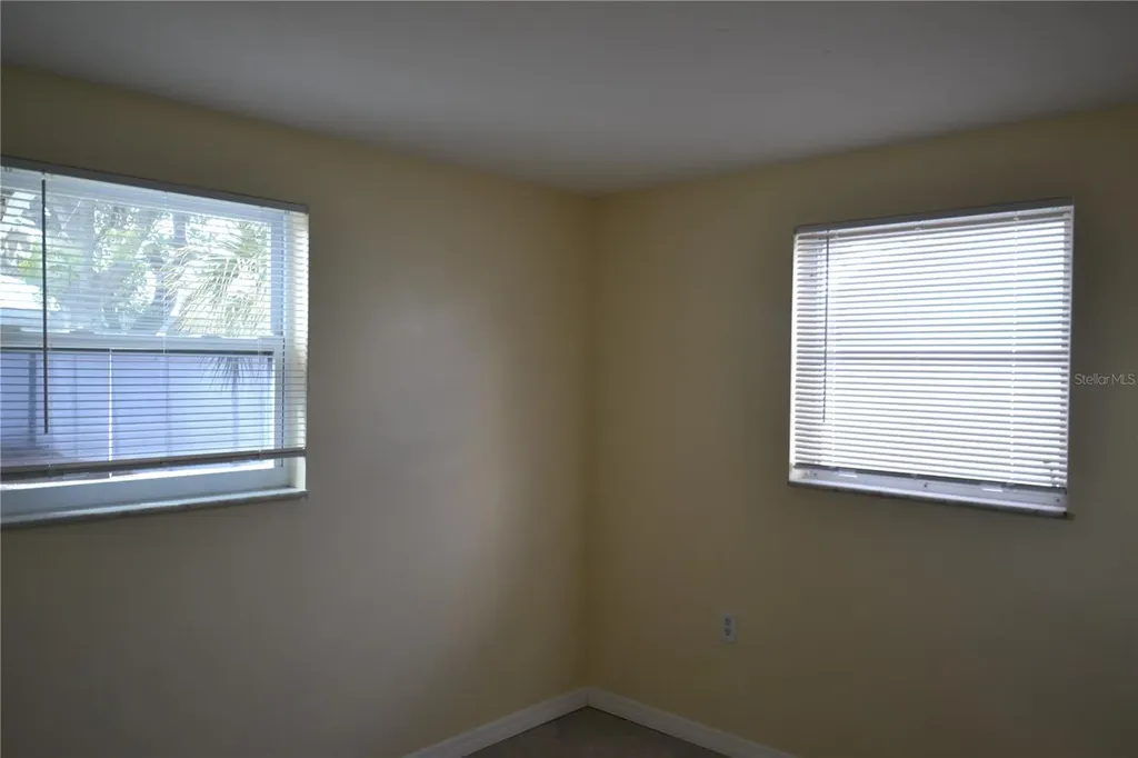 1351 Whitehall Lane Holiday FL 34691