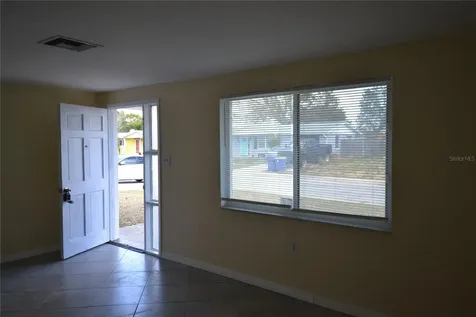 1351 Whitehall Lane Holiday FL 34691