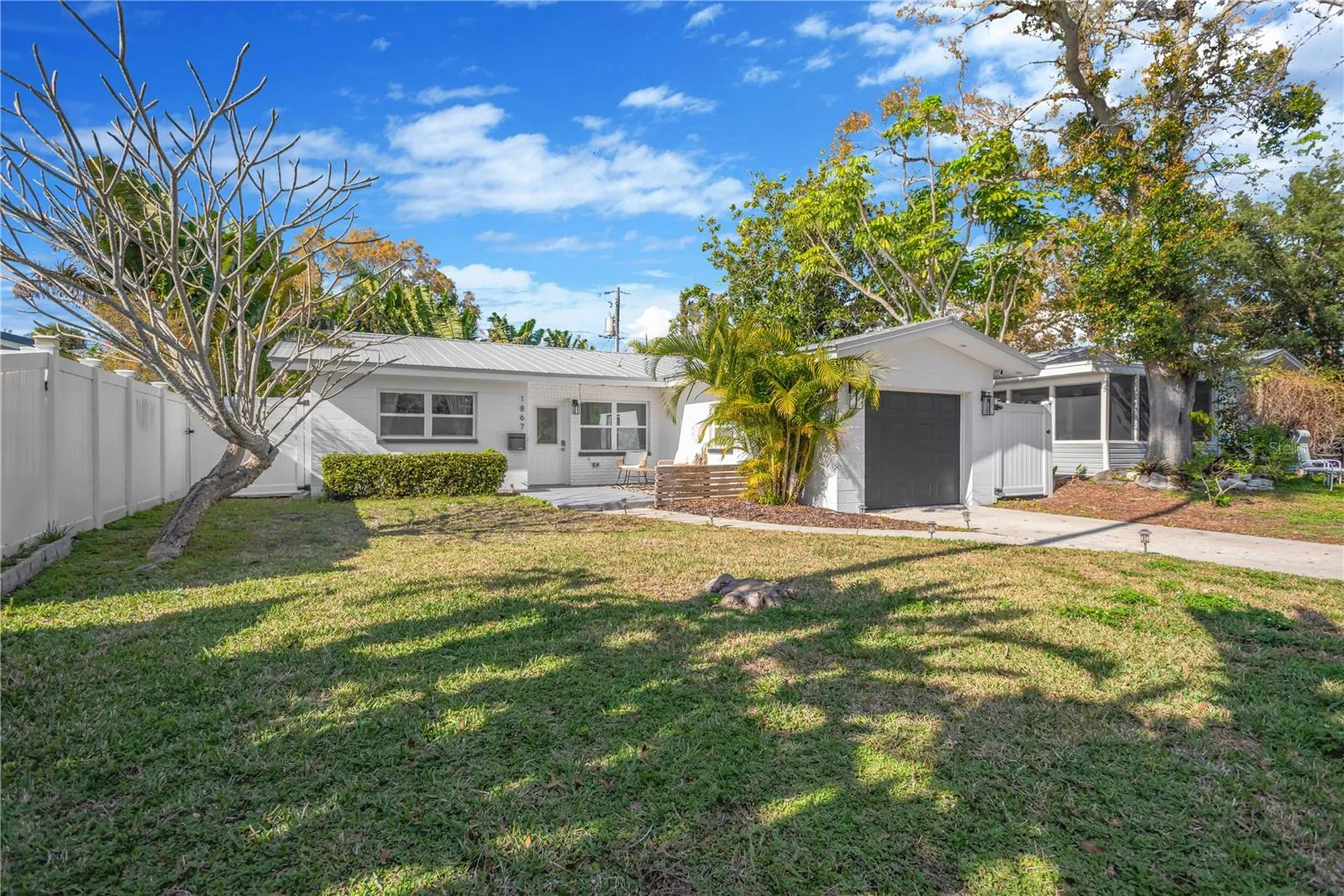 1867 Maryland Avenue NE St Petersburg FL 33703