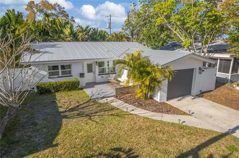 1867 Maryland Avenue NE St Petersburg FL 33703