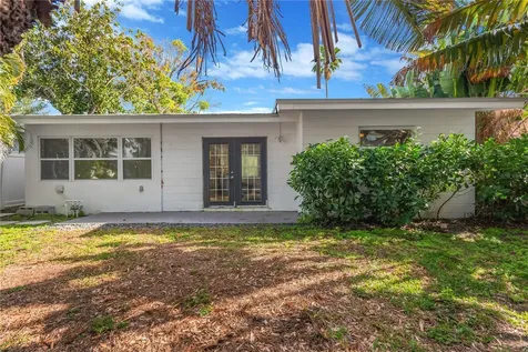 1867 Maryland Avenue NE St Petersburg FL 33703