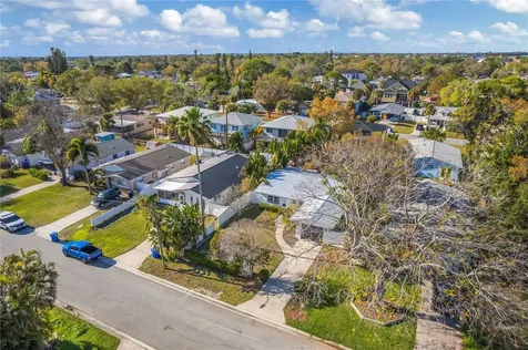 1867 Maryland Avenue NE St Petersburg FL 33703