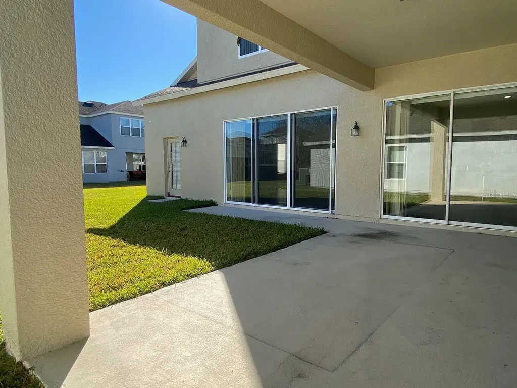 3711 Juneberry Drive Wesley Chapel FL 33543