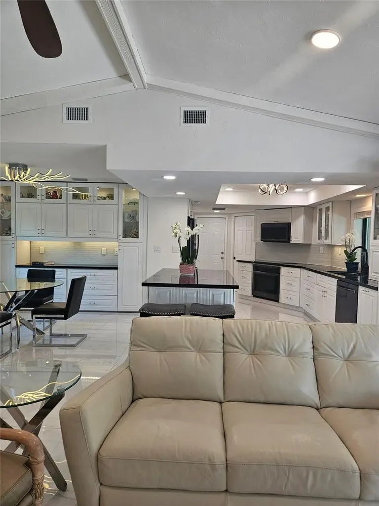 142 Torrey Pines Point Naples FL 34113