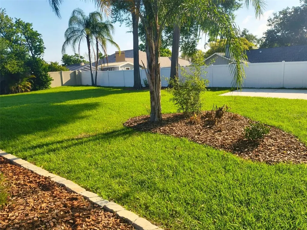 401 Running Horse Road Seffner FL 33584