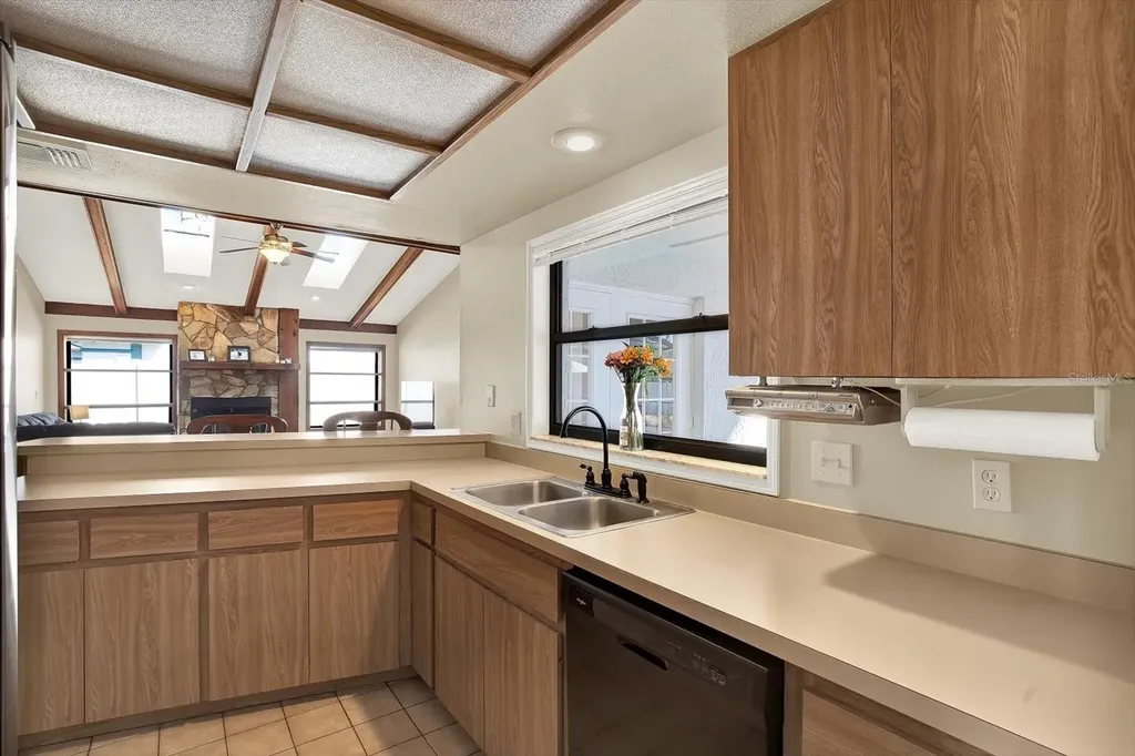 401 Running Horse Road Seffner FL 33584