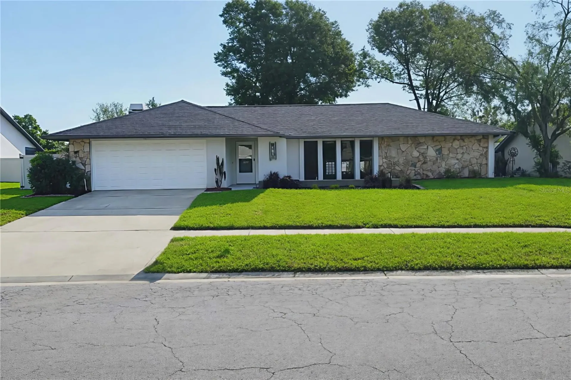 401 Running Horse Road Seffner FL 33584