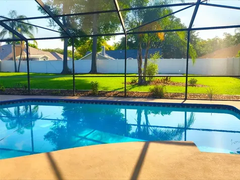 401 Running Horse Road Seffner FL 33584