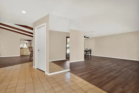 401 Running Horse Road Seffner FL 33584