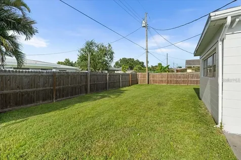 6083 50th Avenue N Kenneth City FL 33709