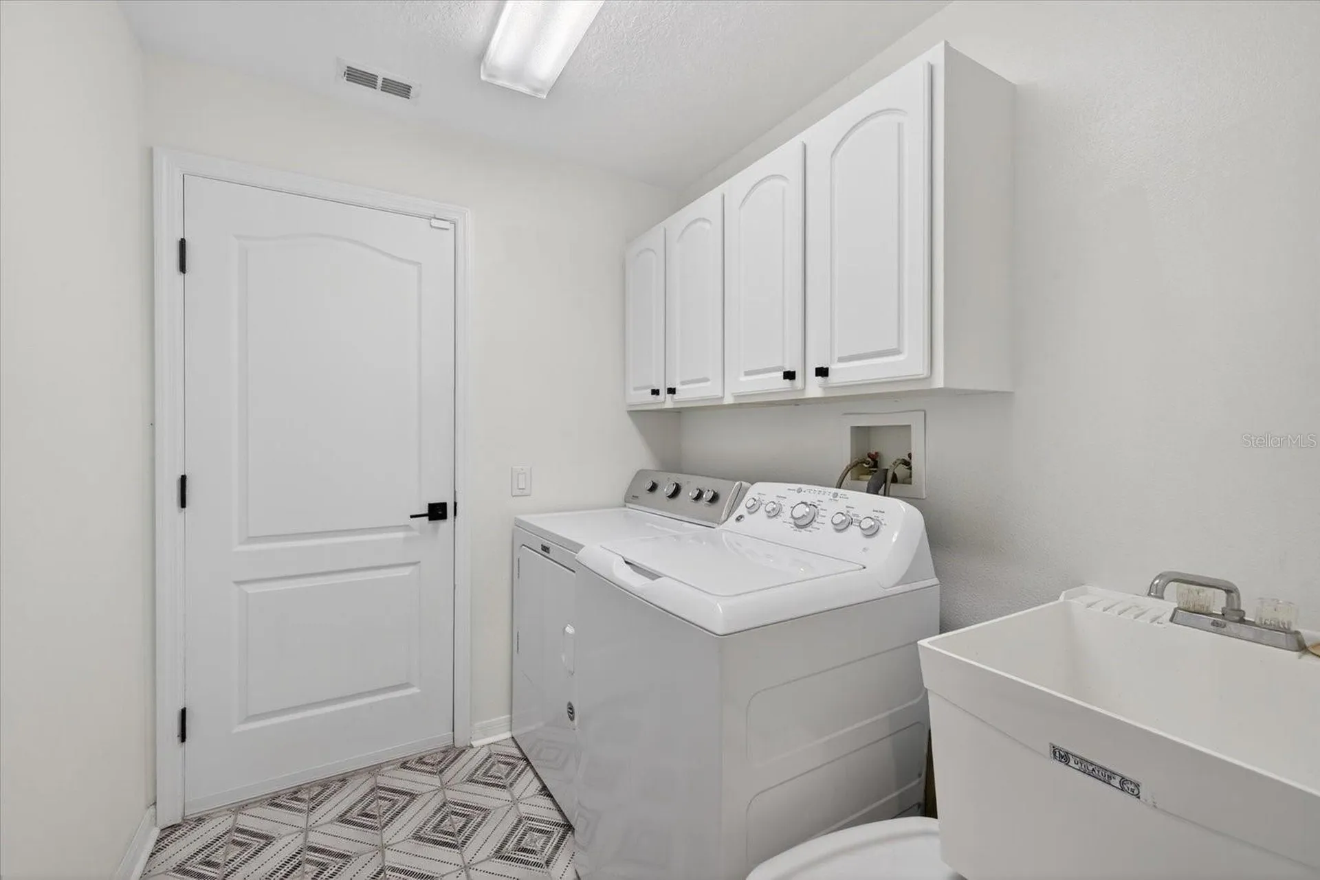 5209 Abbey Park Avenue Tampa FL 33647