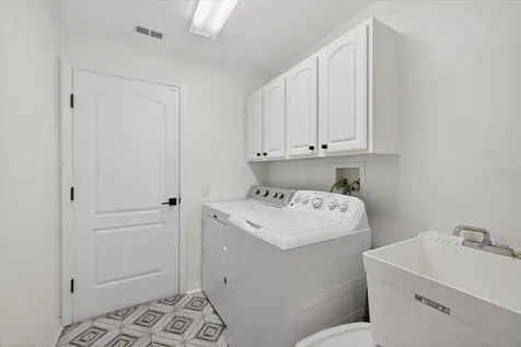 5209 Abbey Park Avenue Tampa FL 33647