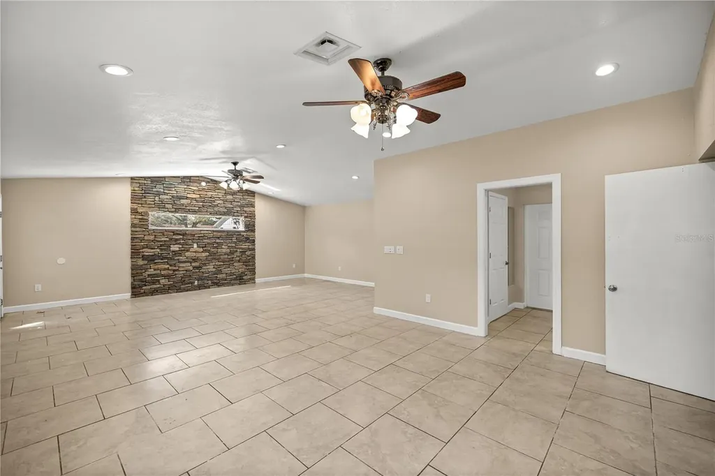 2400 NE 37th Street Ocala FL 34479