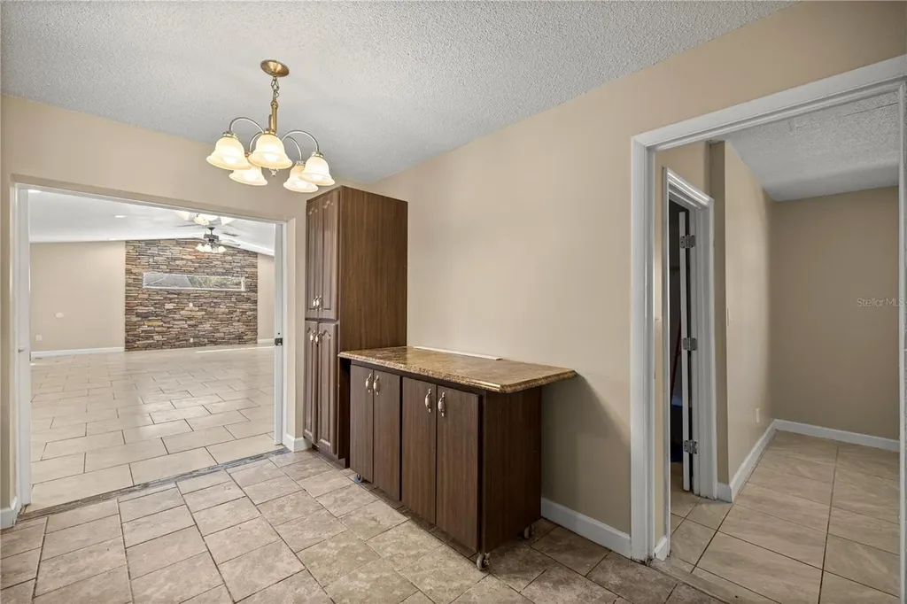 2400 NE 37th Street Ocala FL 34479