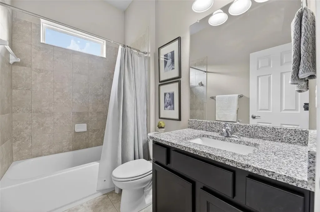 6909 Crestpoint Drive Apollo Beach FL 33572