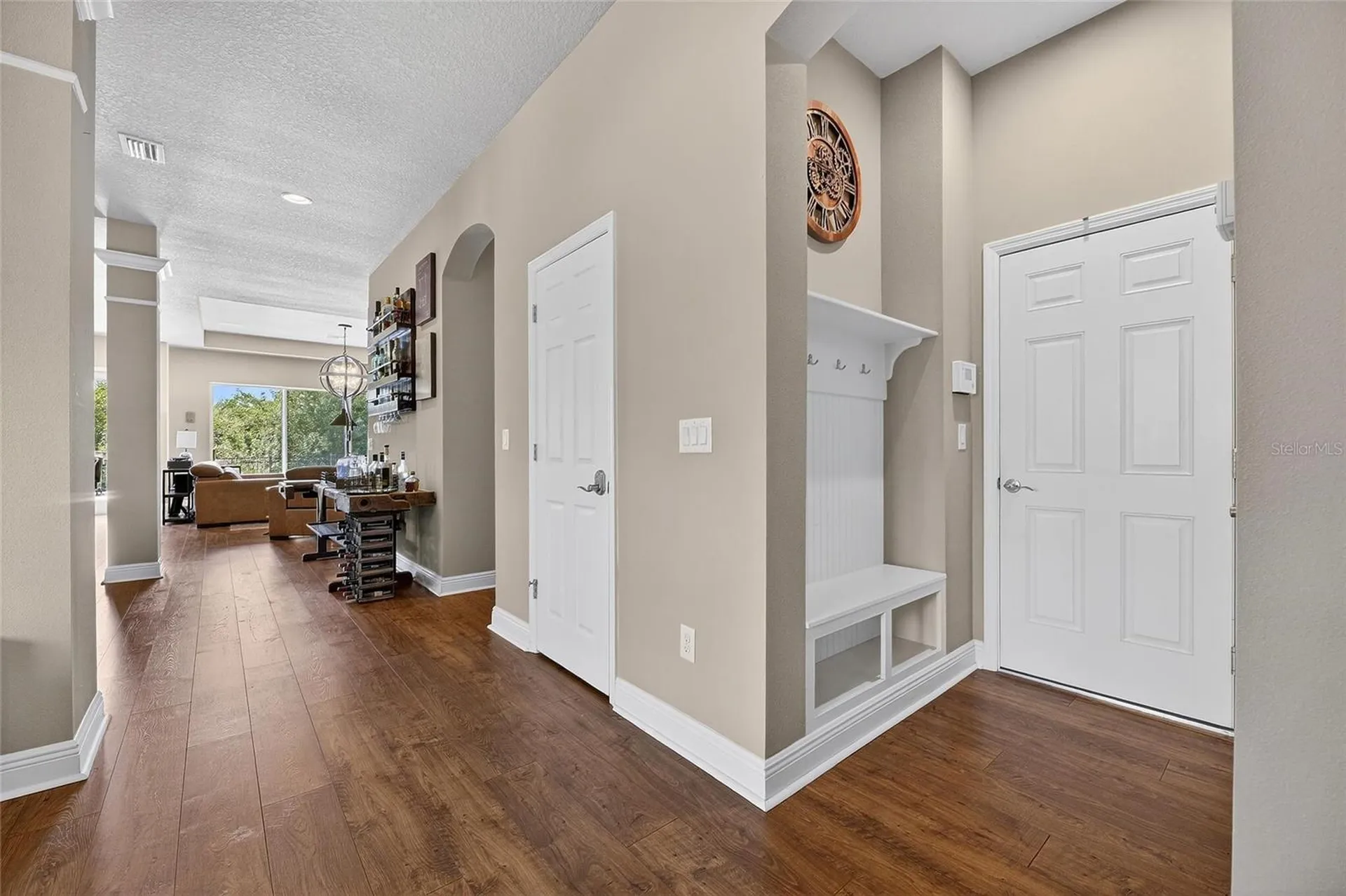 6909 Crestpoint Drive Apollo Beach FL 33572