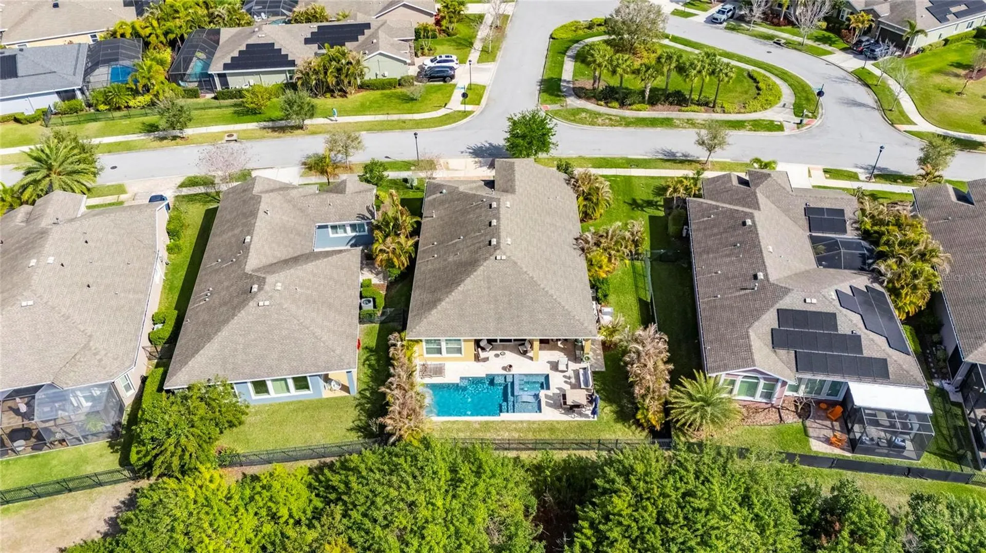 6909 Crestpoint Drive Apollo Beach FL 33572