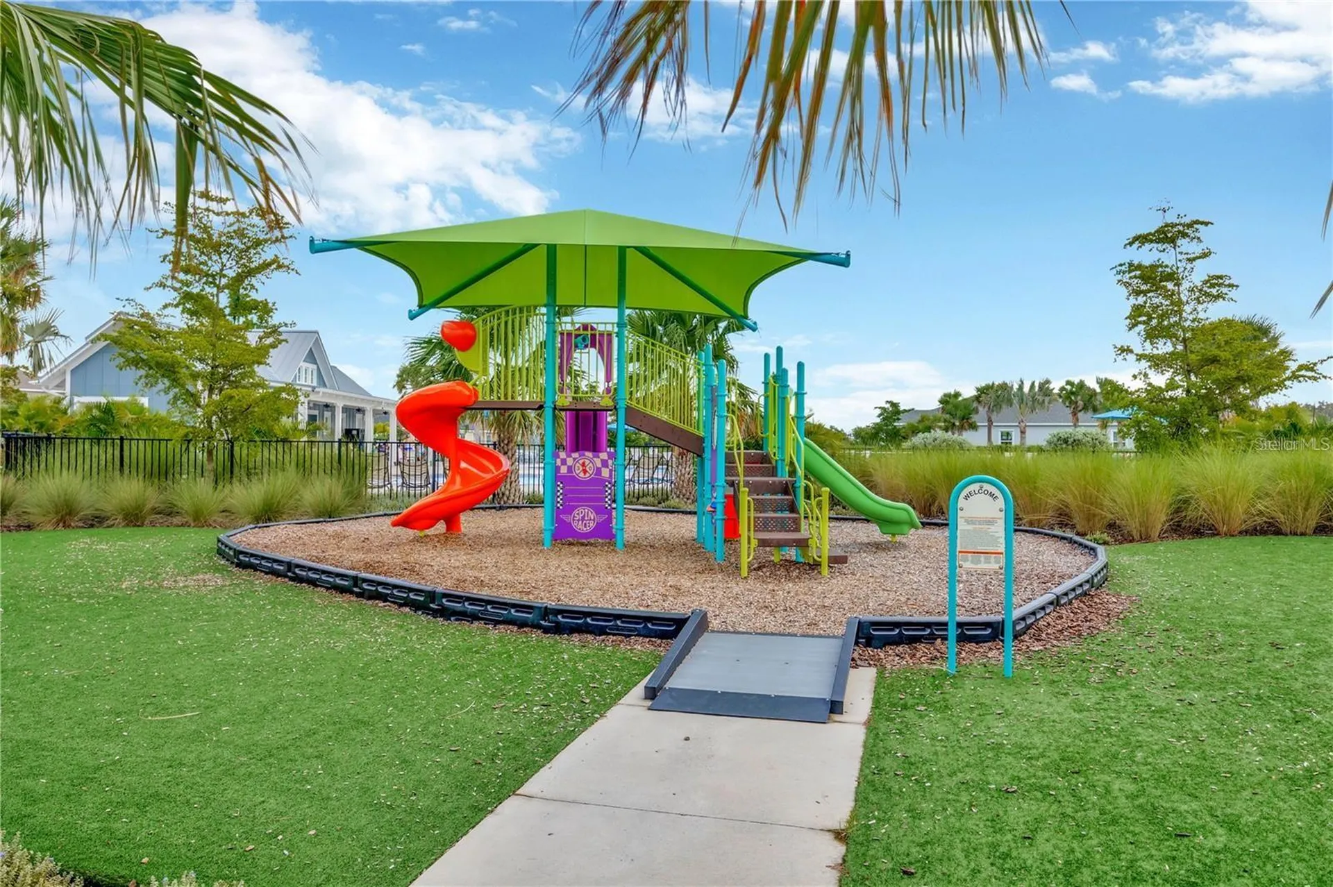6909 Crestpoint Drive Apollo Beach FL 33572