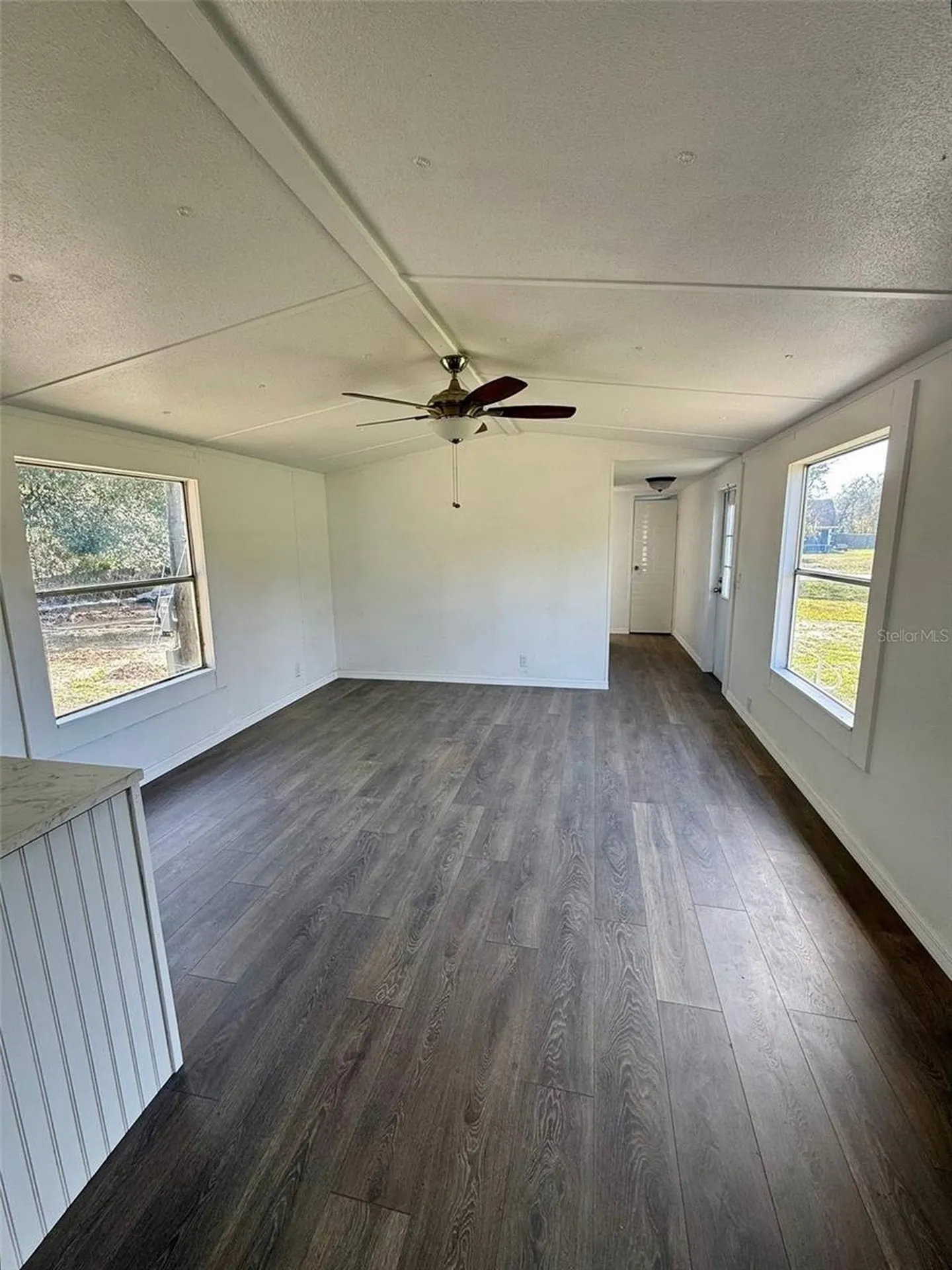 1516 Commercial Place Zephyrhills FL 33540