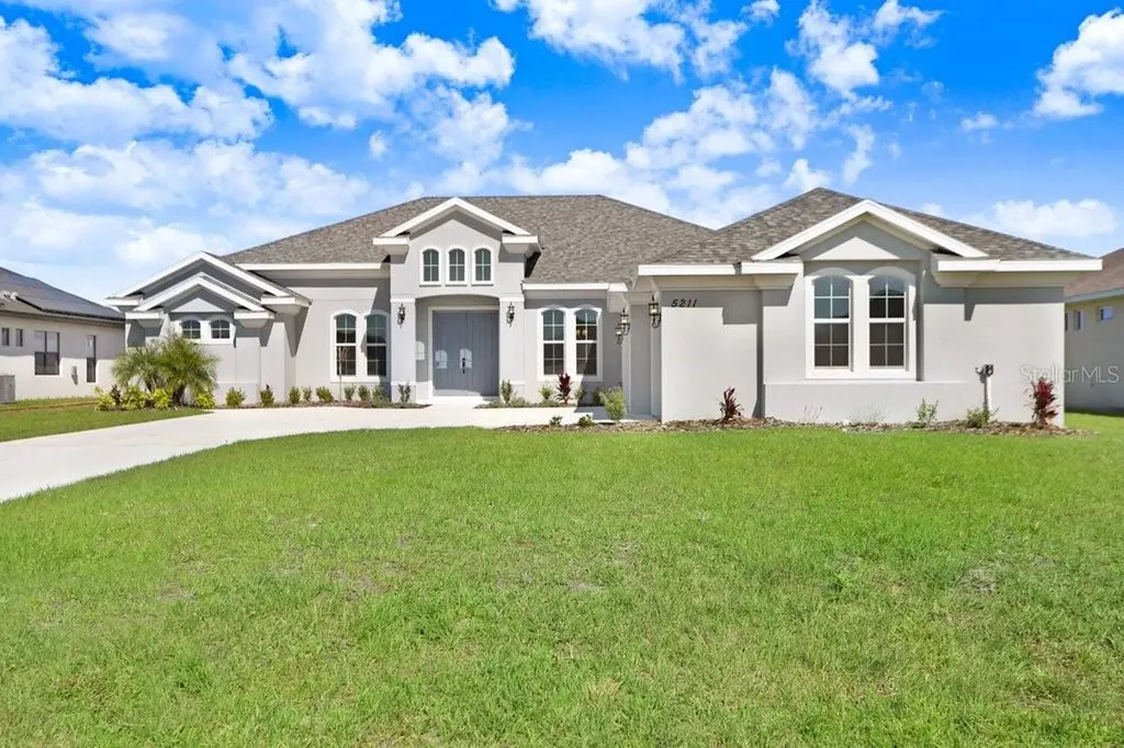 5211 Lake Venice Drive Wimauma FL 33598