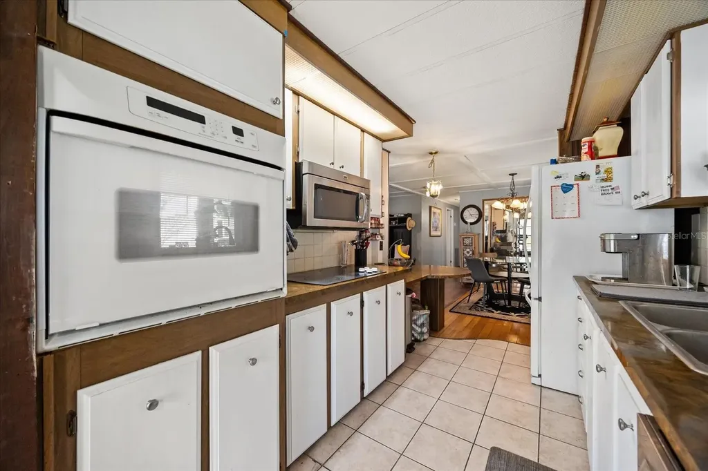 2129 Oak Grove Drive Zellwood FL 32798