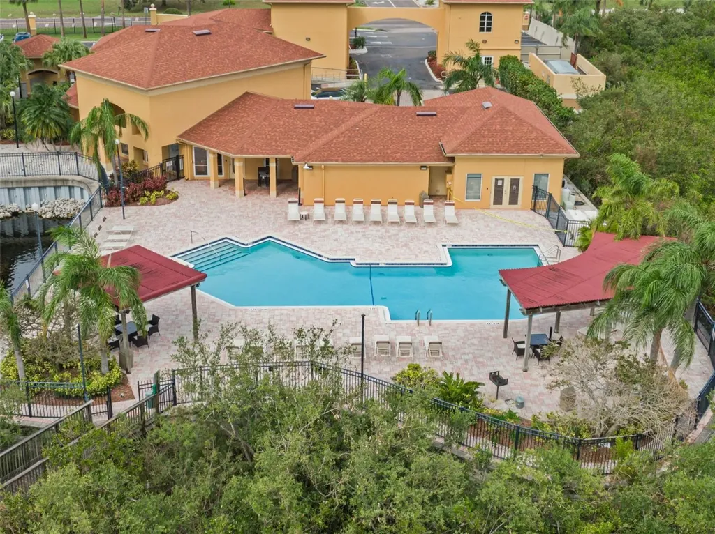 4305 Bayside Village Drive Tampa FL 33615