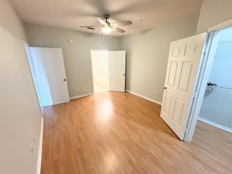 4305 Bayside Village Drive Tampa FL 33615