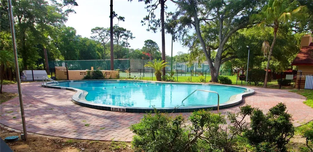 2812 N Powers Drive Orlando FL 32818