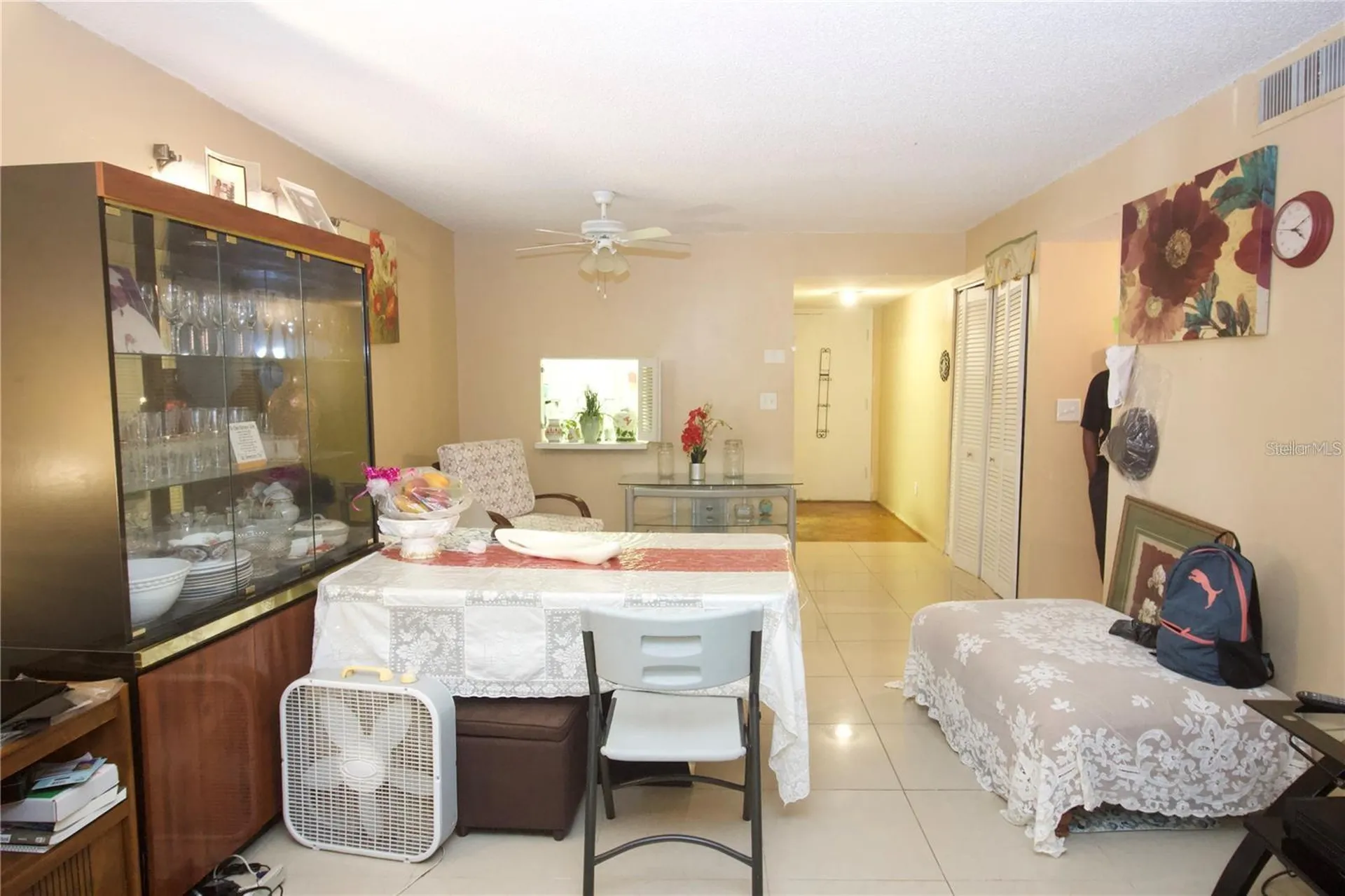 2812 N Powers Drive Orlando FL 32818