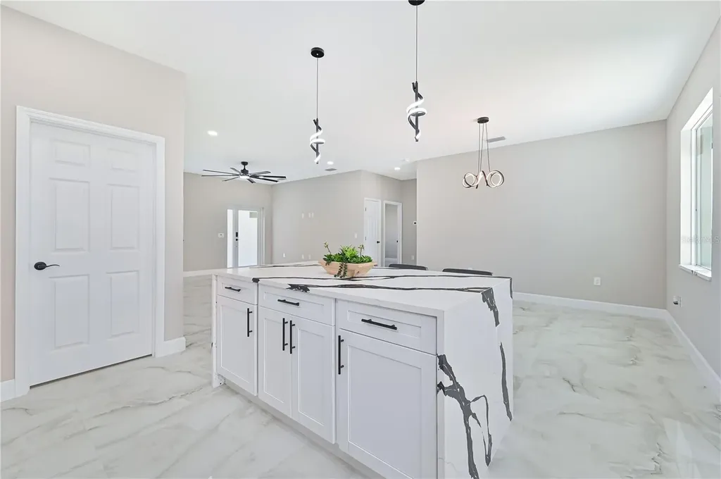 1326 NE 7th Place Cape Coral FL 33909