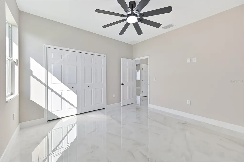 1326 NE 7th Place Cape Coral FL 33909