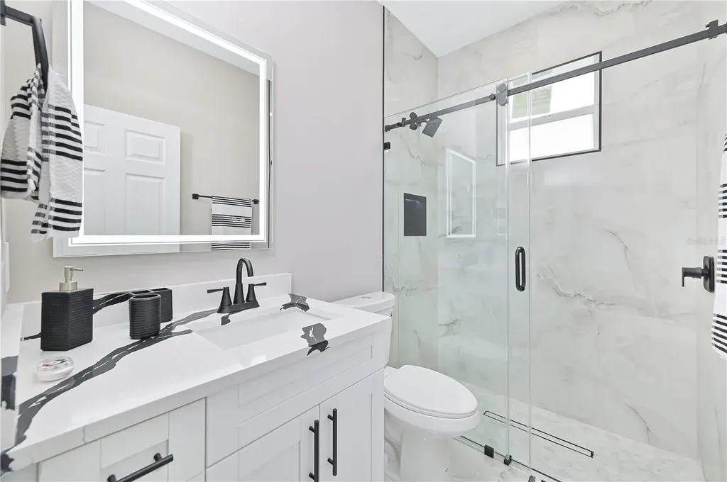 1326 NE 7th Place Cape Coral FL 33909