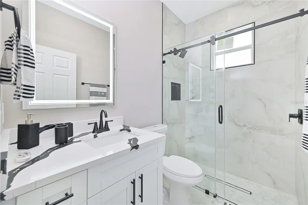 1326 NE 7th Place Cape Coral FL 33909