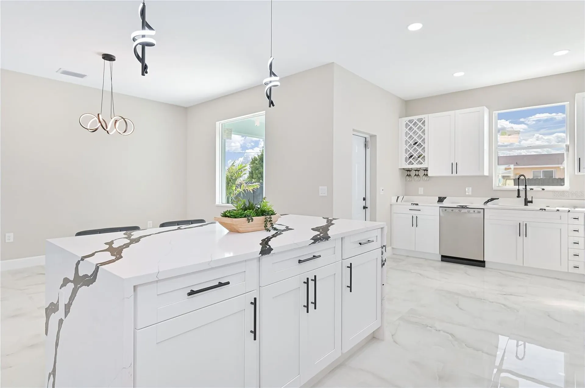 1326 NE 7th Place Cape Coral FL 33909