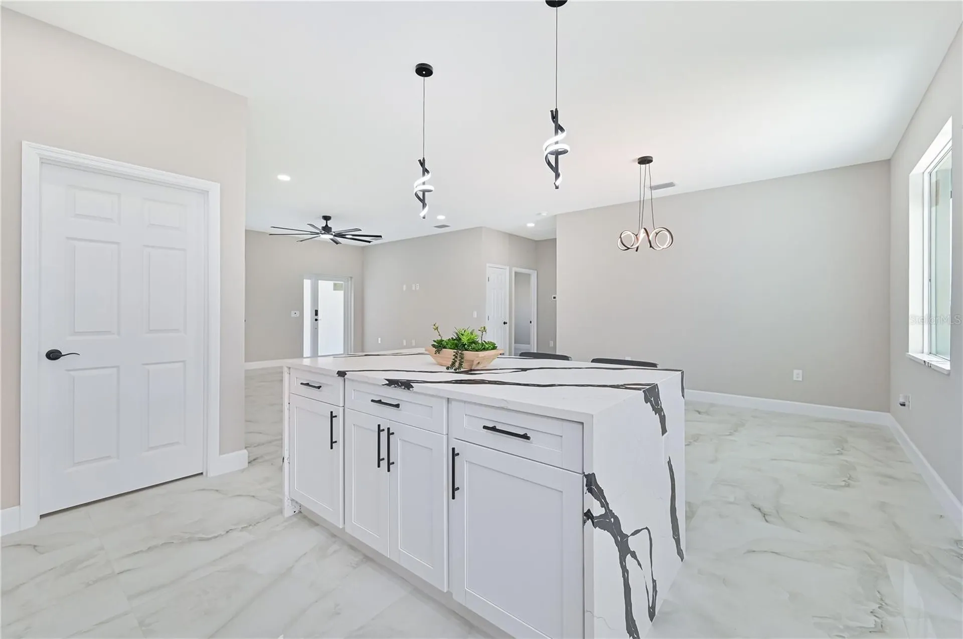 1326 NE 7th Place Cape Coral FL 33909