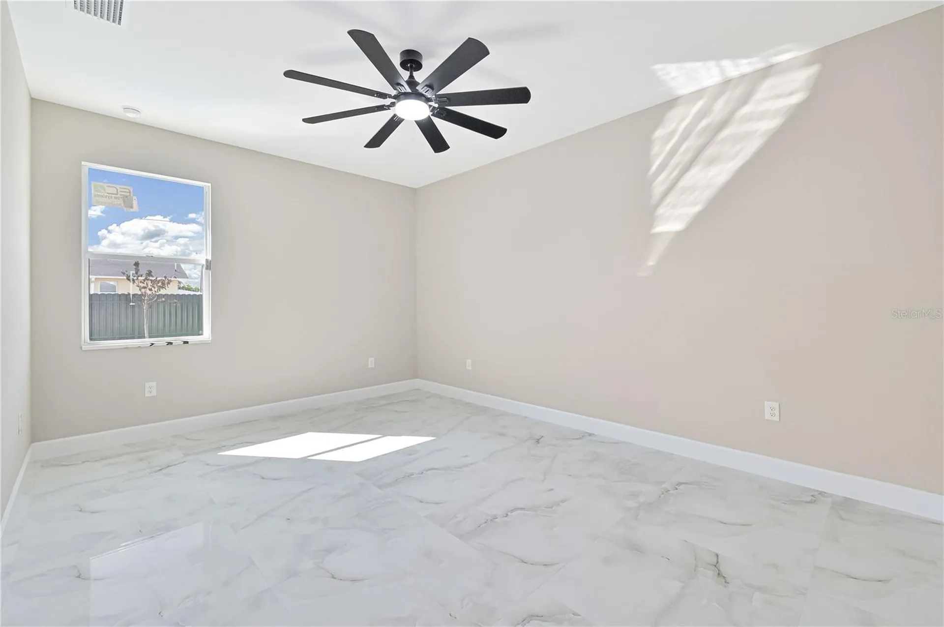1326 NE 7th Place Cape Coral FL 33909