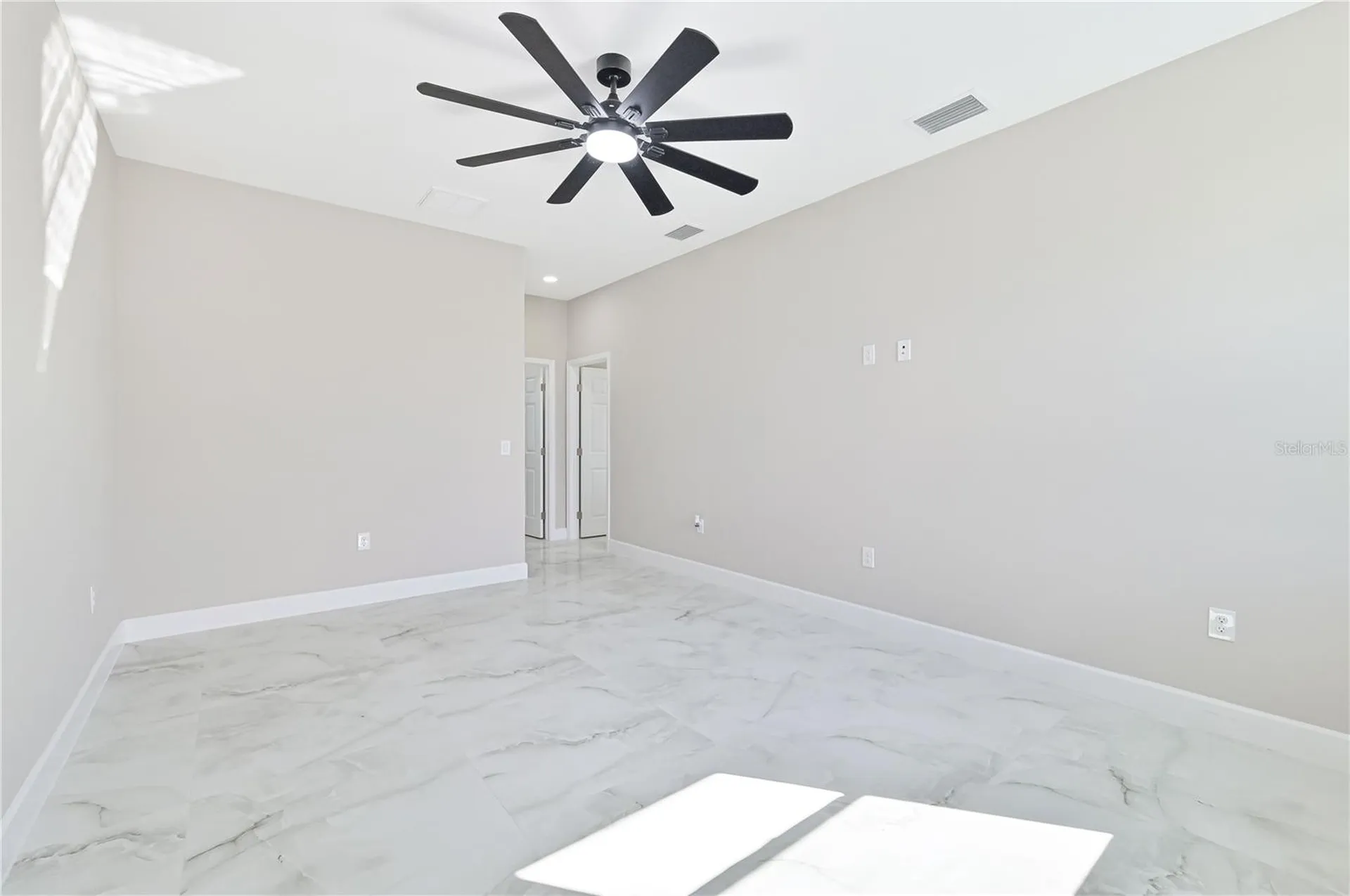 1326 NE 7th Place Cape Coral FL 33909
