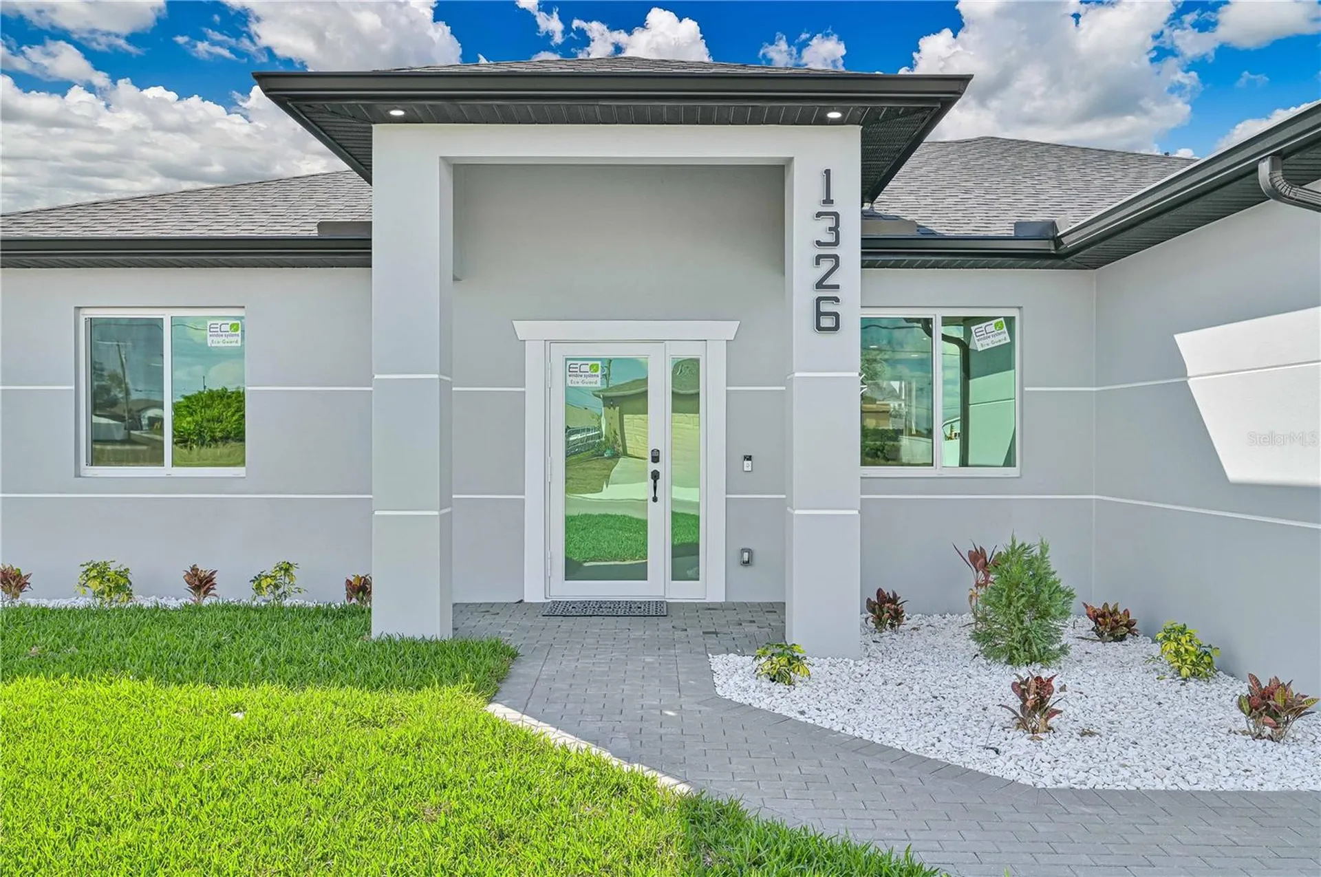 1326 NE 7th Place Cape Coral FL 33909