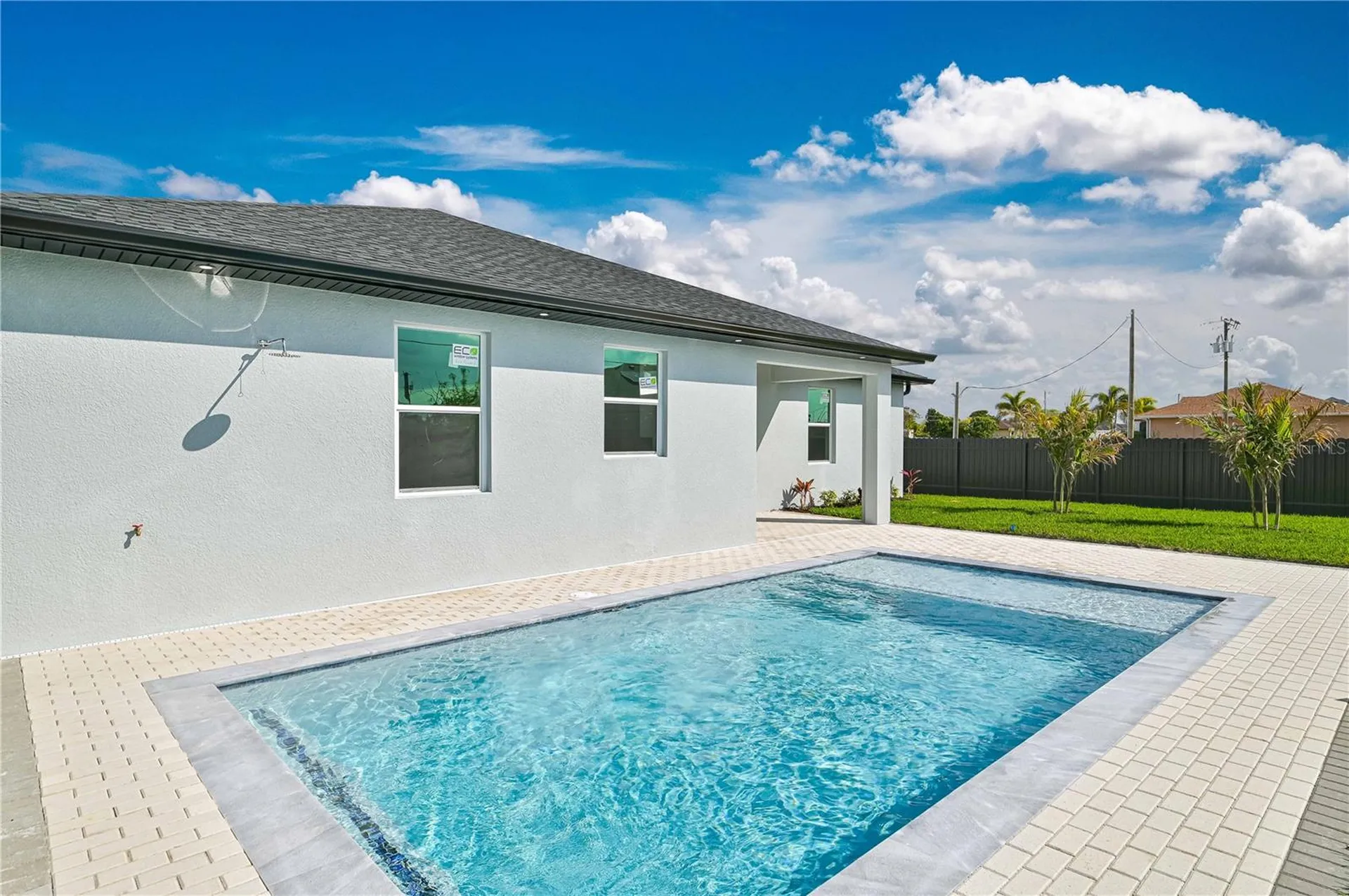 1326 NE 7th Place Cape Coral FL 33909