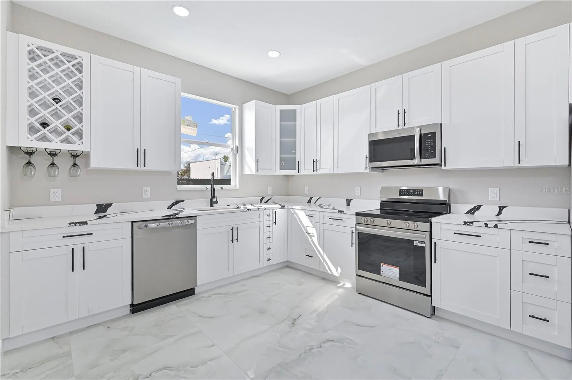 1326 NE 7th Place Cape Coral FL 33909