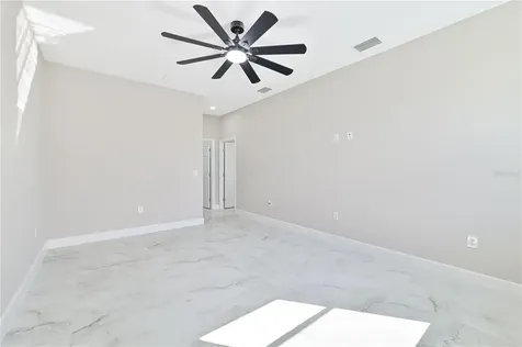 1326 NE 7th Place Cape Coral FL 33909