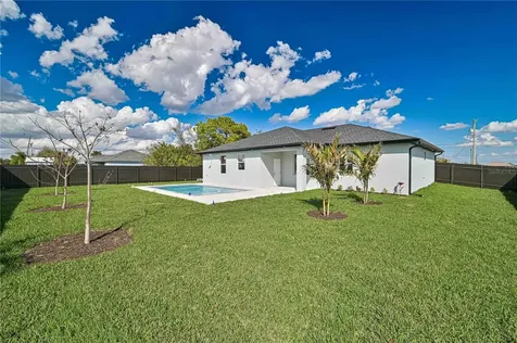 1326 NE 7th Place Cape Coral FL 33909
