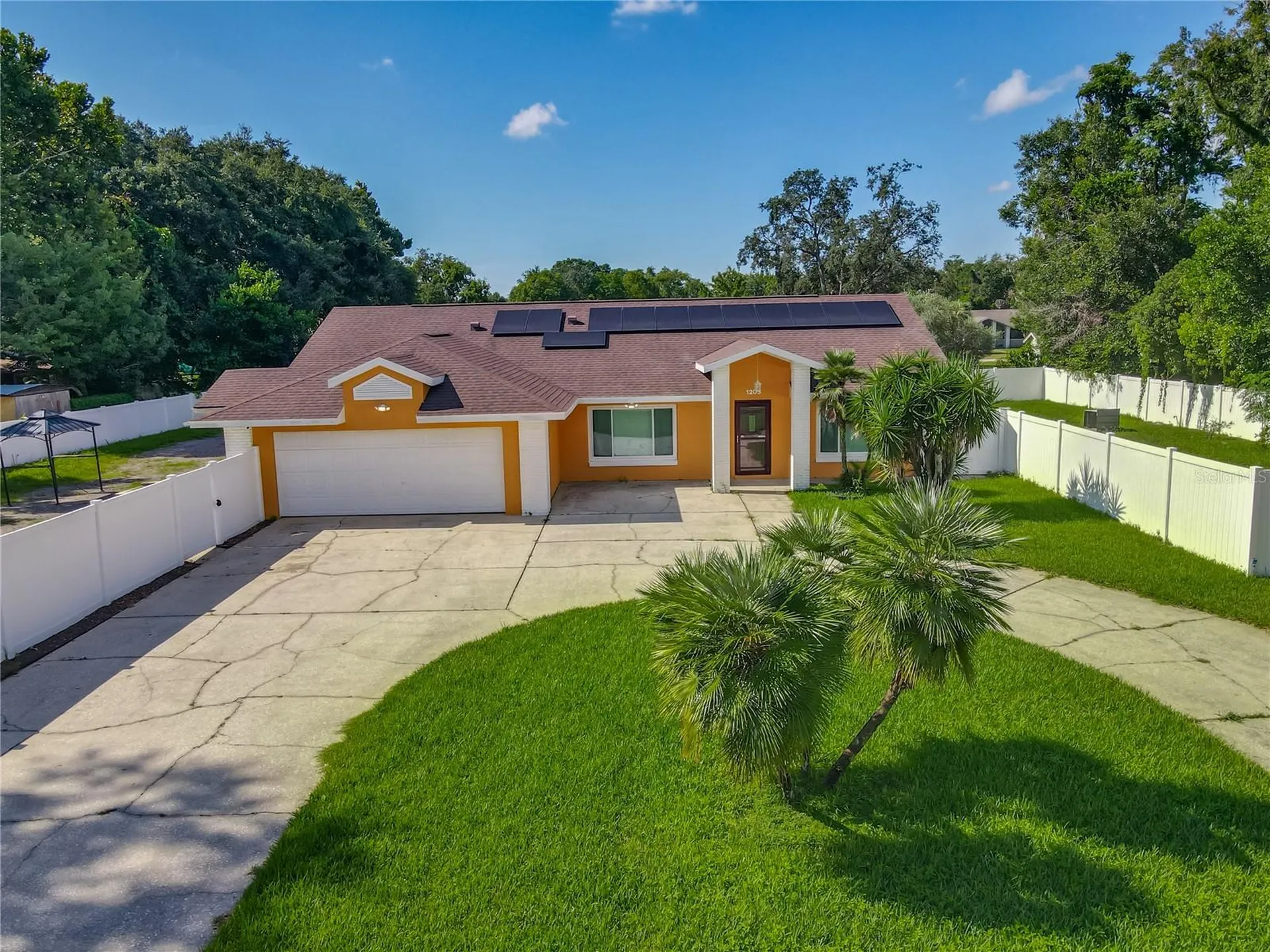 1205 Forest Circle Altamonte Springs FL 32714
