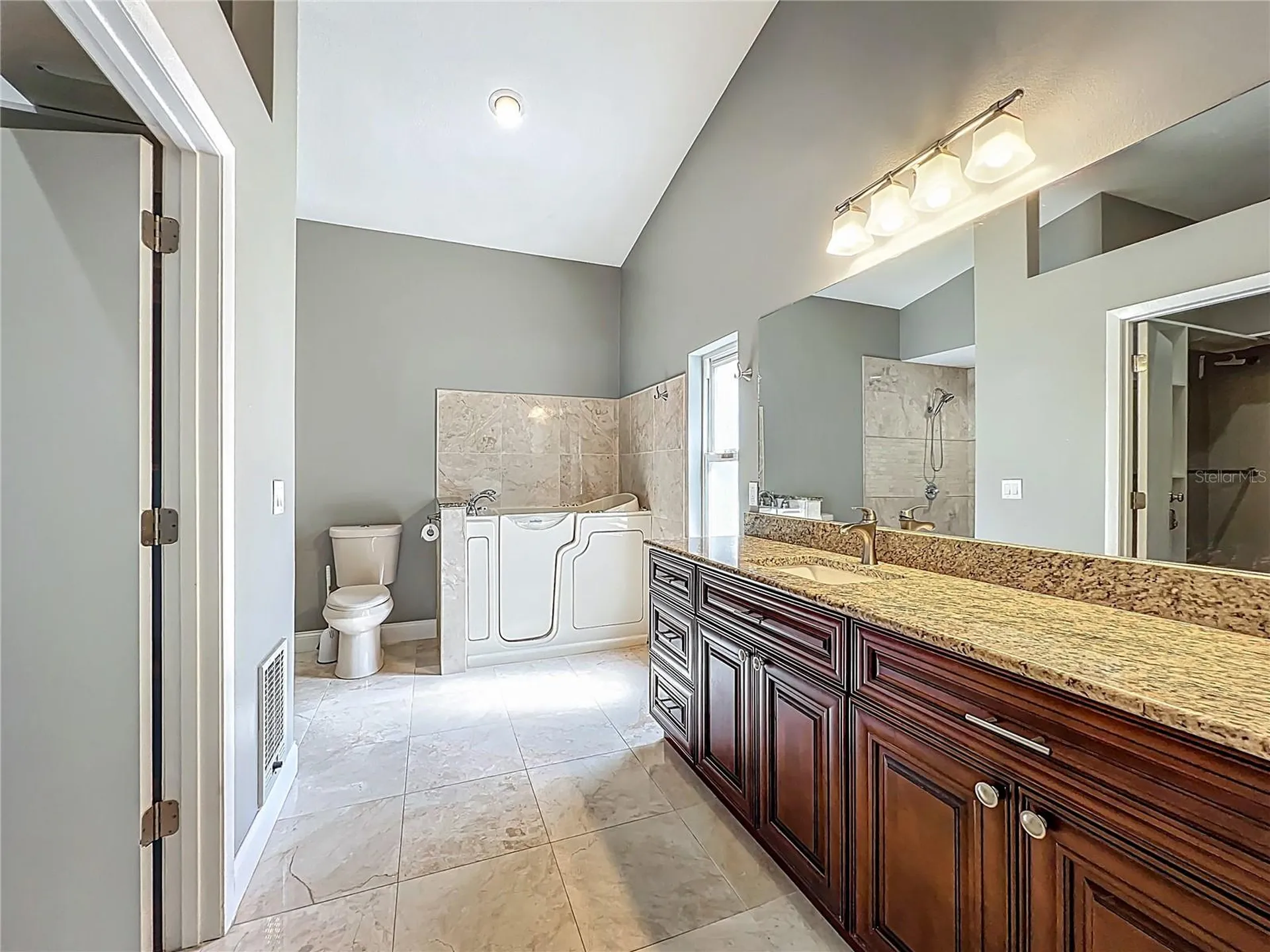 1205 Forest Circle Altamonte Springs FL 32714