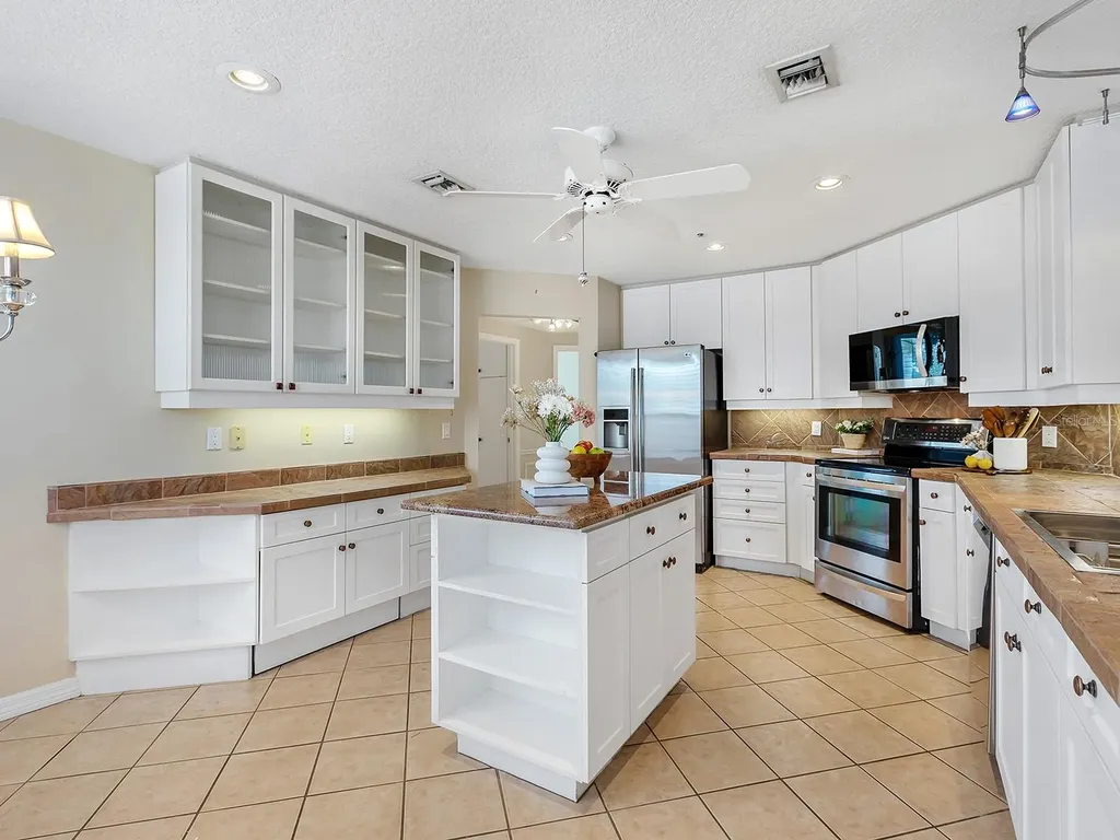 5420 Eagles Point Circle Sarasota FL 34231