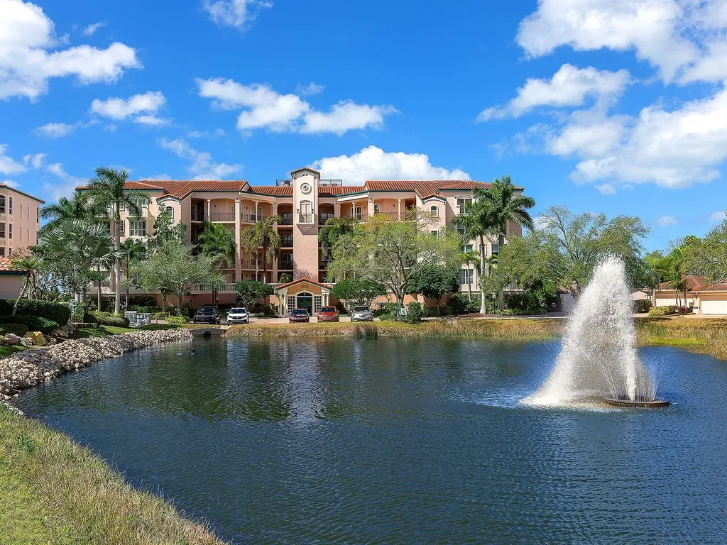 5420 Eagles Point Circle Sarasota FL 34231