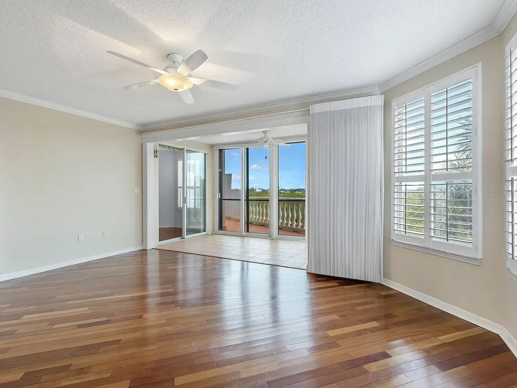 5420 Eagles Point Circle Sarasota FL 34231